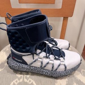 Under Armour HOVR Summit Cuff Fat Tire Michelin